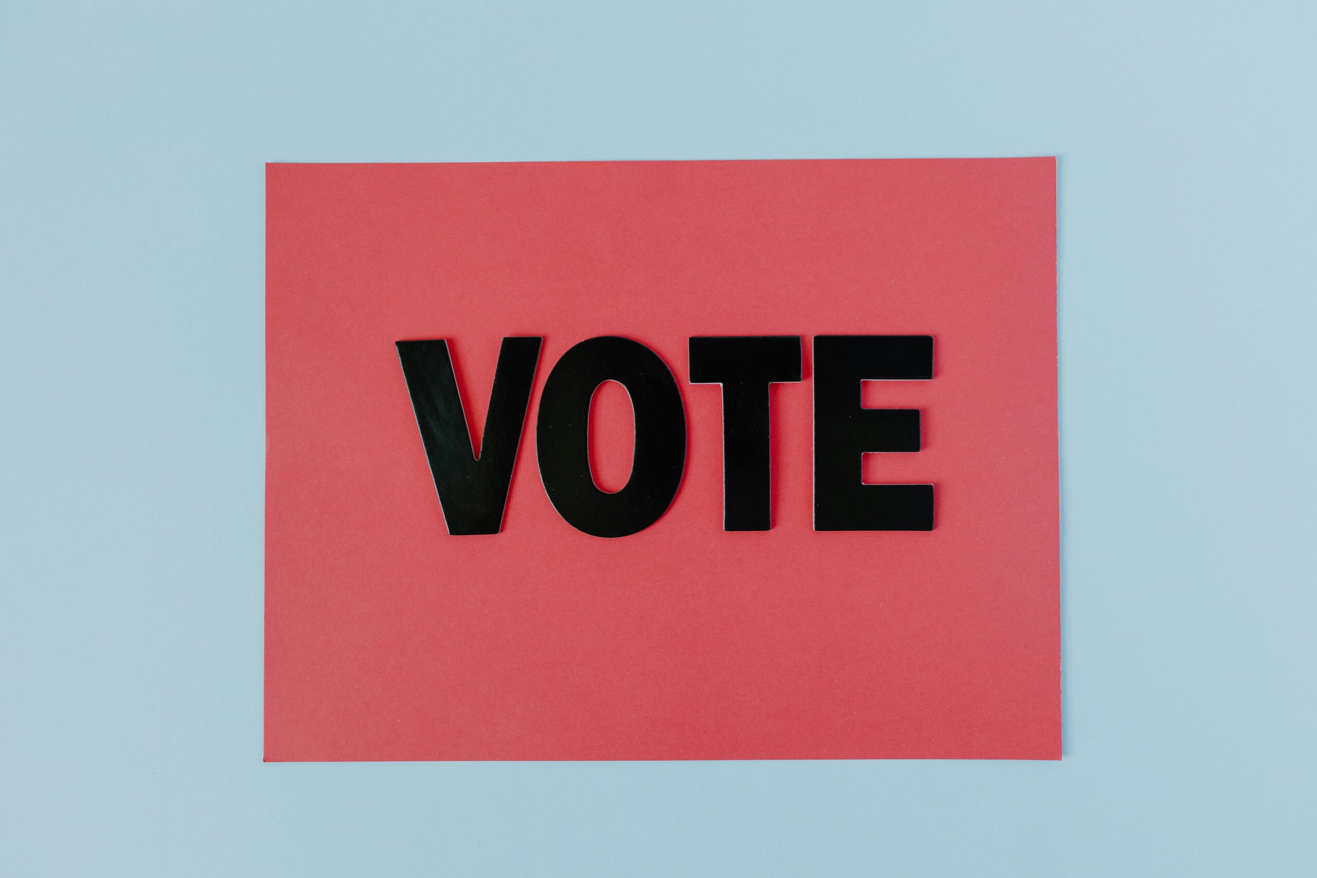 De tekst ‘Vote’ op een bord tijdens de laatste campagnedag voor het NOS slotdebat verkiezingen.